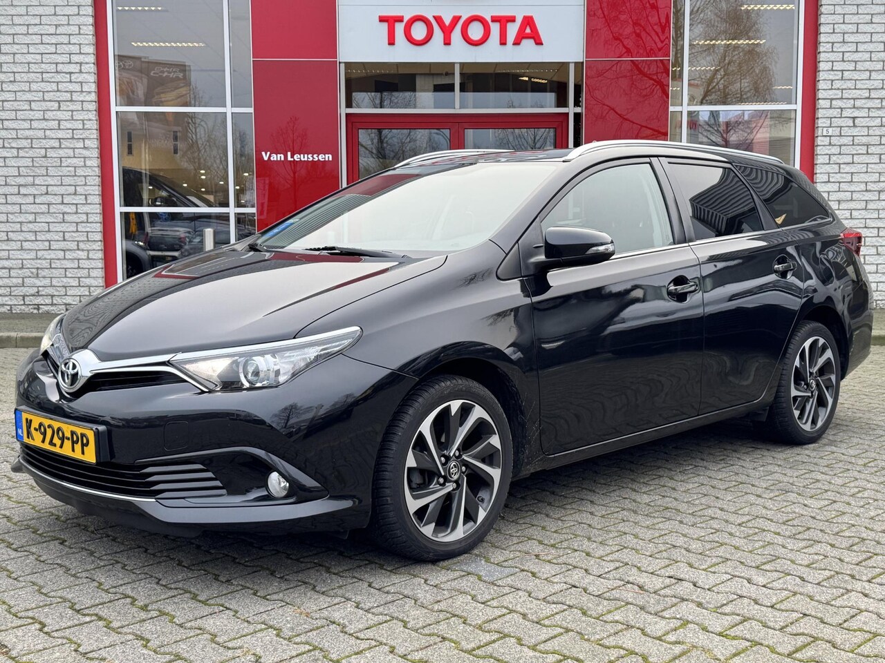 Toyota Auris Touring Sports - 1.2T Dynamic 1.2T DYNAMIC - AutoWereld.nl