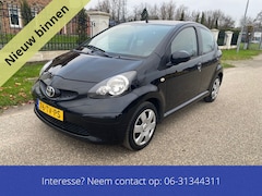 Toyota Aygo - 1.0-12V + keurig nette auto Nieuwe Apk 5 deurs