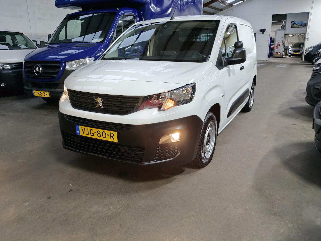 Peugeot Partner - 1.5 BlueHDI Premium 1.5 BlueHDI Premium - AutoWereld.nl