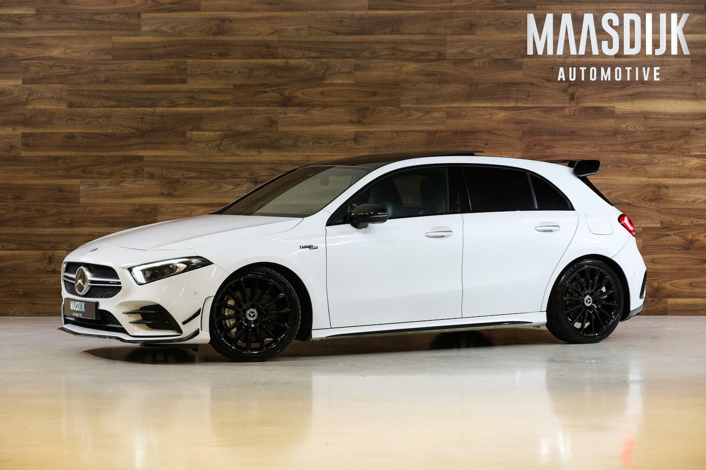 Mercedes-Benz A-klasse - AMG 35 4MATIC+|Pano|Burmester|Camera|Dealer| - AutoWereld.nl