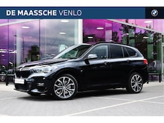 BMW X1 - xDrive25e High Executive Automaat / Panoramadak / Trekhaak / Harman Kardon / Leder / ACC /