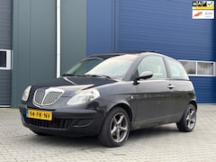 Lancia Y(psilon) - Ypsilon 1.2 Argento | Airco + Nieuwe APK |