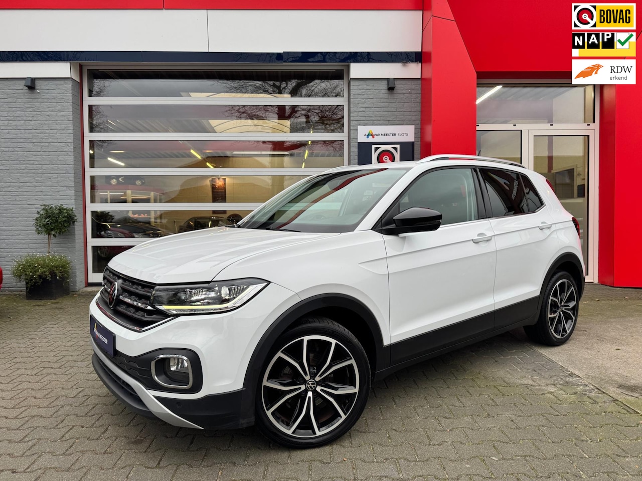 Volkswagen T-Cross - 1.0 TSI Life Business 1.0 TSI Life Business - AutoWereld.nl