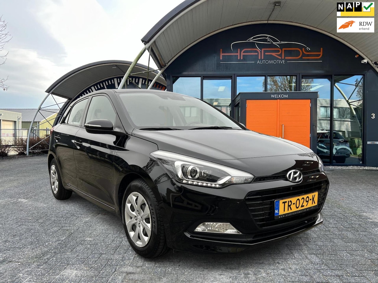 Hyundai i20 - 1.0 T-GDI Comfort Navi Trekhaak Camera 1e Eigenaar - AutoWereld.nl