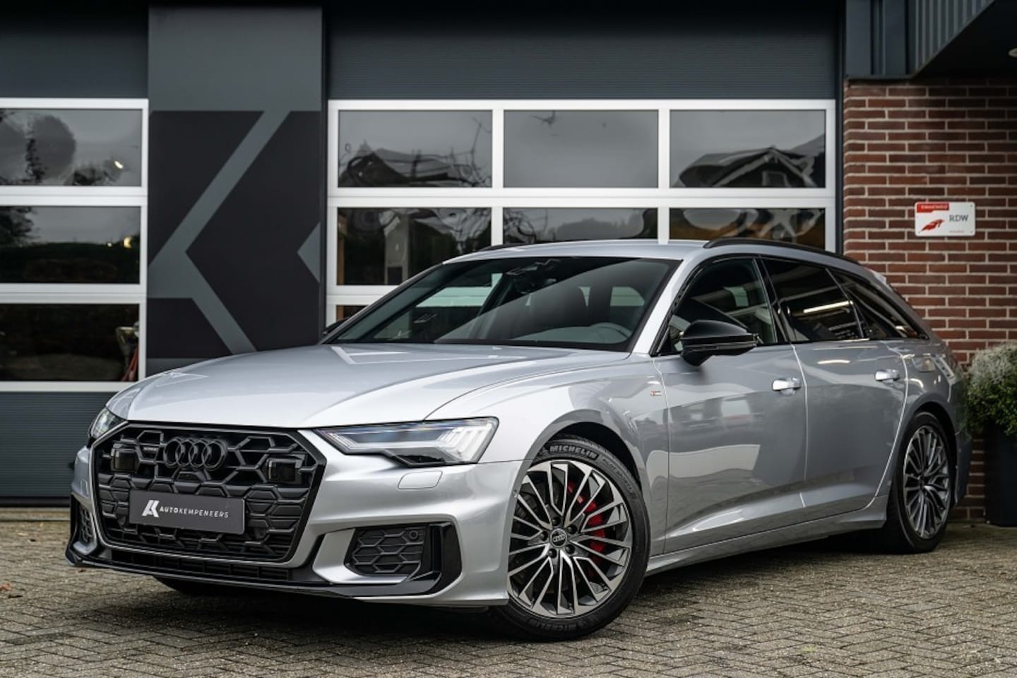 Audi A6 Avant - 55 TFSI e Quattro 367PK | S-Line | HD-Matrix | Trekhaak | Virtual | ACC | Camera | 19 Inch - AutoWereld.nl