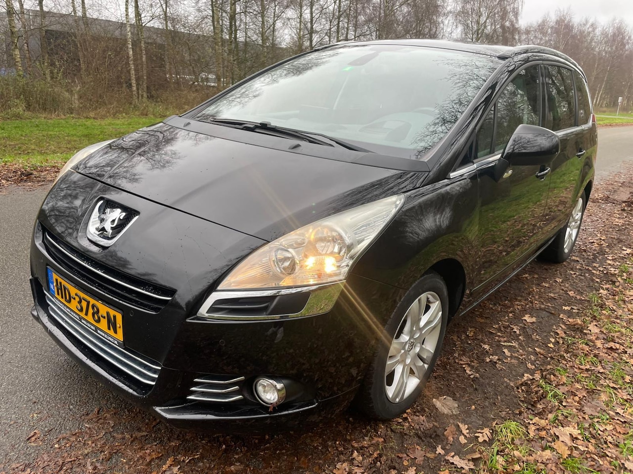 Peugeot 5008 - 2.0 HDiF Blue Lease Executive 7p. 2.0 HDiF Blue Lease Executive 7p. - AutoWereld.nl