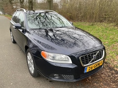 Volvo V70 - 2.4 D5