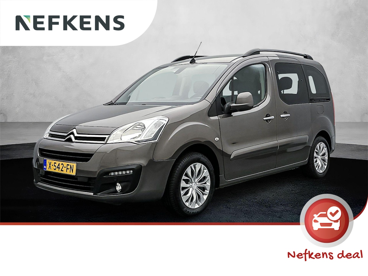 Citroën Berlingo - XTR 110pk | Navigatie | Achteruitrijcamera | Airco | Trekhaak | Cruise Control | LED Dagri - AutoWereld.nl