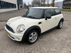 MINI One - 1.4 NETTE AUTO / ONDERH. / NAP