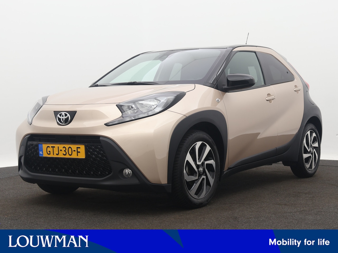 Toyota Aygo X - 1.0 VVT-i MT Pulse Limited | Camera | Stoelverwarming | LM velgen | - AutoWereld.nl