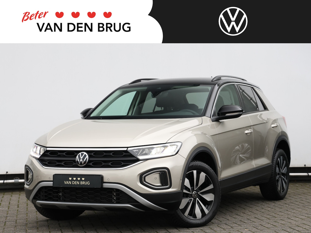 Volkswagen T-Roc - 1.5 TSI Life 150pk DSG | LED | Navigatie | Camera | stoelverwarming | Spiegelpakket - AutoWereld.nl