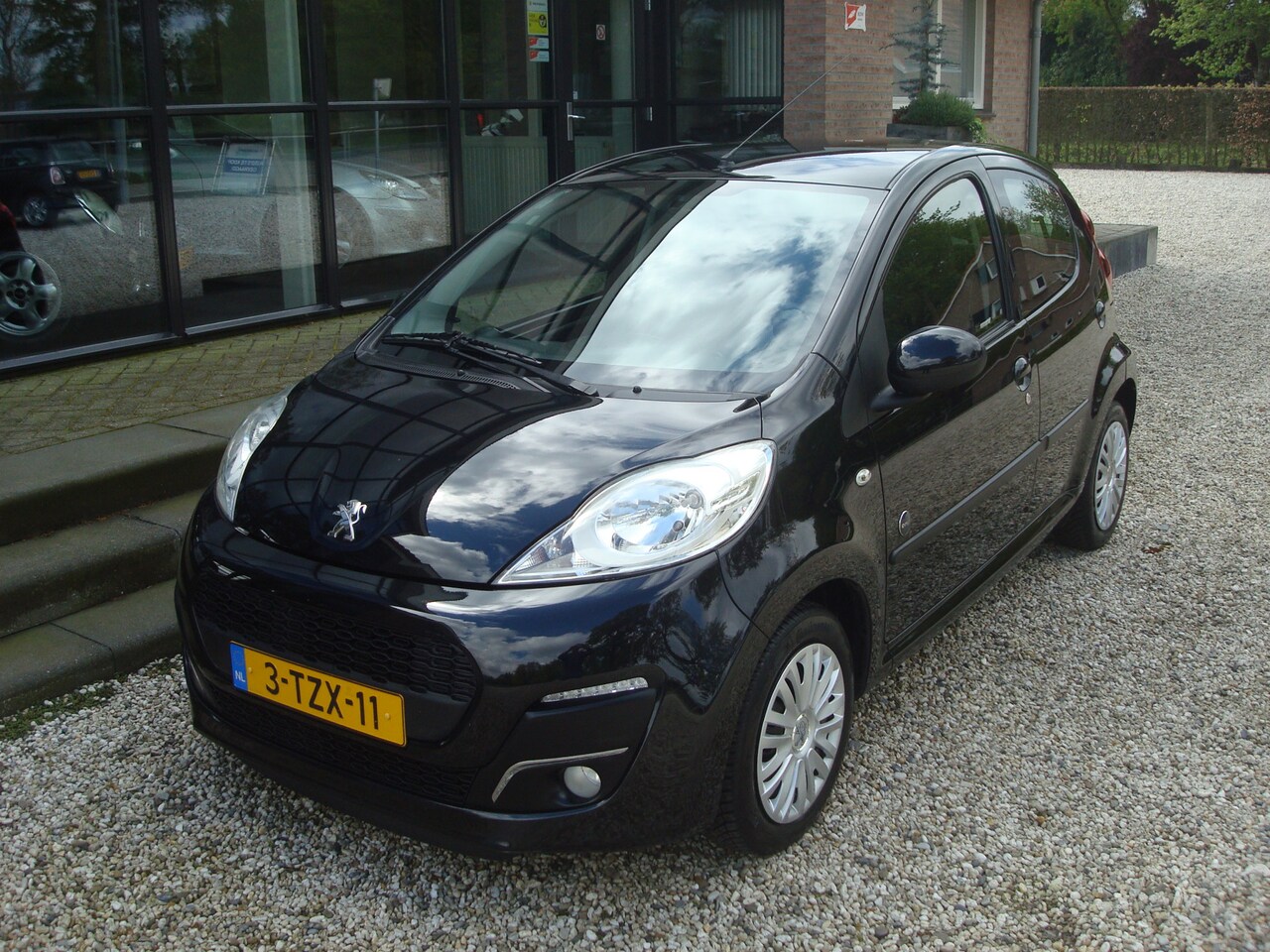 Peugeot 107 - 1.0 Envy AIRCO - AutoWereld.nl