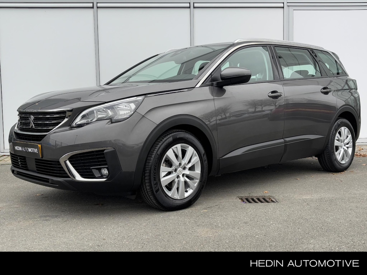 Peugeot 5008 - 1.2 130PK Executive | LEDER  | TREKHAAK | NAVIGATIE  | CLIMATE CONTROL | PDC | LMV 17 INCH - AutoWereld.nl