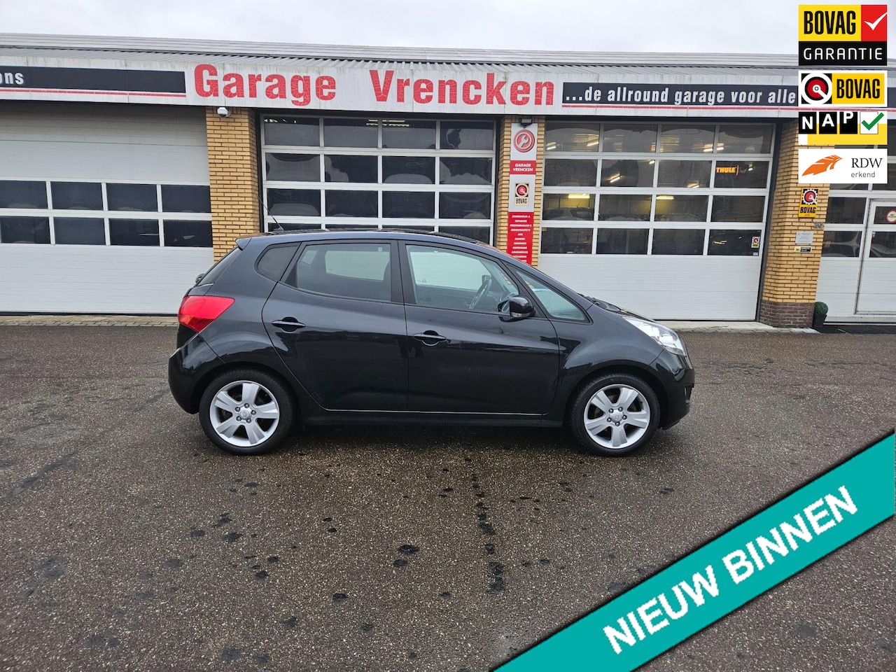 Kia Venga - 1.4 CVVT Fuse Panoramadak /Navi/ Clima/ LMV - AutoWereld.nl