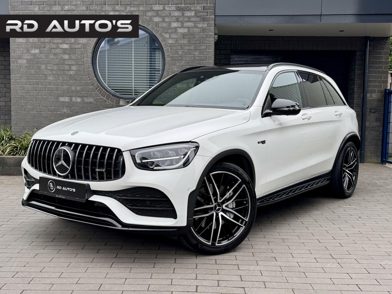 Mercedes-Benz GLC-klasse - AMG 43 4MATIC Burmester Sfeerverlichting Pano 360 - AutoWereld.nl