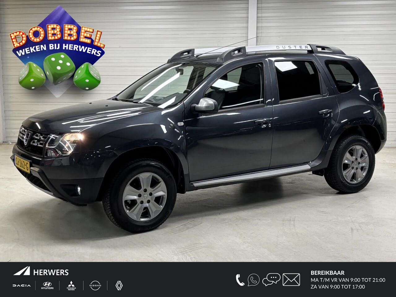 Dacia Duster - 1.2 TCe 4x2 Blackshadow / Trekhaak / Voorstoelen verwarmd / Achteruitrijcamera / Airco / C - AutoWereld.nl