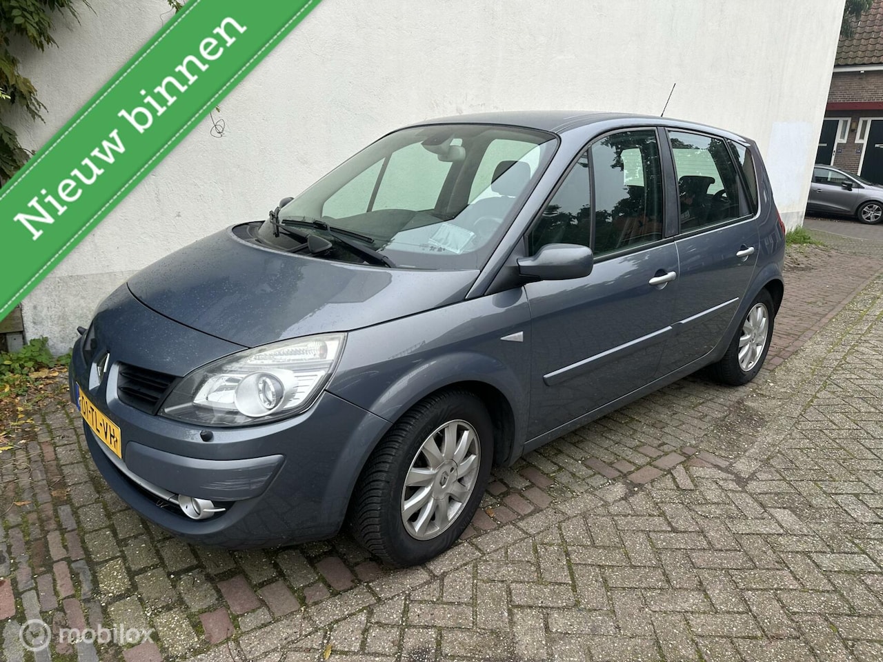 Renault Scénic - 2.0-16V T Tech Line LANGE APK - AutoWereld.nl