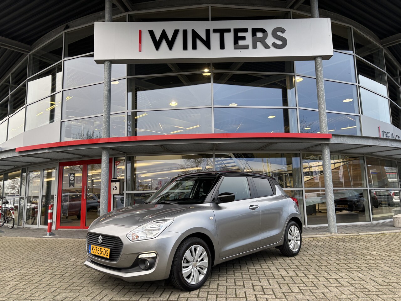 Suzuki Swift - 1.2 Select Automaat Airco Navi+BT+Camera ,Applecarplay/Androidauto ,Stoelverwarming - AutoWereld.nl