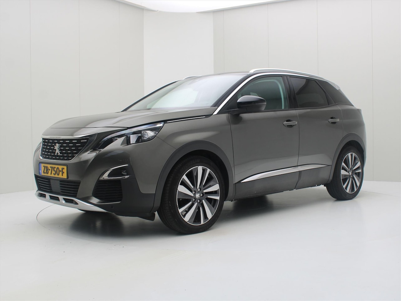 Peugeot 3008 - 1.2 PureTech 130pk EAT8 Allure [ TREKHAAK+CAMERA+LED+CLIMAAT+CRUISE+PDC+NAVIGATIE ] - AutoWereld.nl