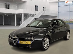 Alfa Romeo 159 - 2.2 JTS Distinctive NAVI PSENSOR LEDER CRUISE 2 X SLEUTELS