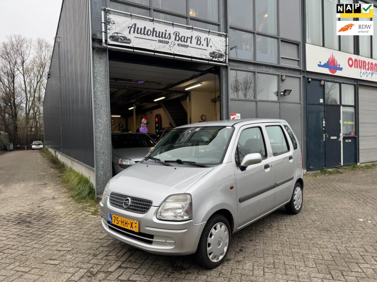 Opel Agila - 1.2-16V Comfort Stuurbekrachtiging! APK! NAP Logisch! - AutoWereld.nl