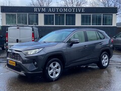 Toyota RAV4 - 2.5 Hybrid AWD Style VAN 35.900 VOOR 33.877 UW EINDEJAARSVOORDEEL: 2.023 | CAMERA | ELEK.