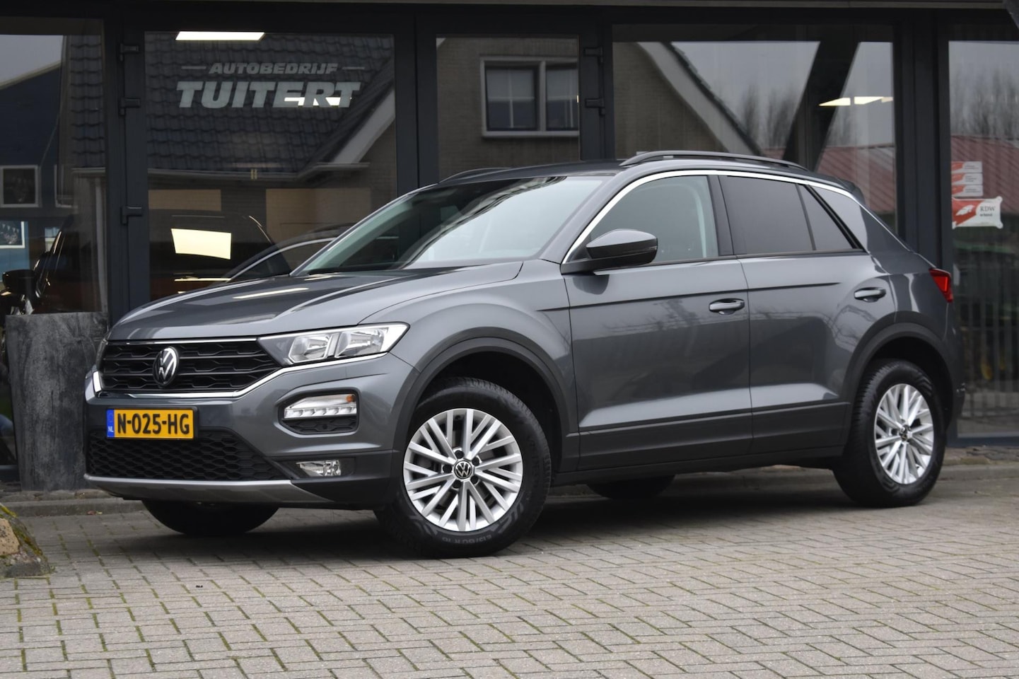 Volkswagen T-Roc - 1.5 TSI Style | NAP | DEALER ONDERHOUDEN | NAVIGATIE | APPLE CARPLAY | ANDROID AUTO | ADAP - AutoWereld.nl