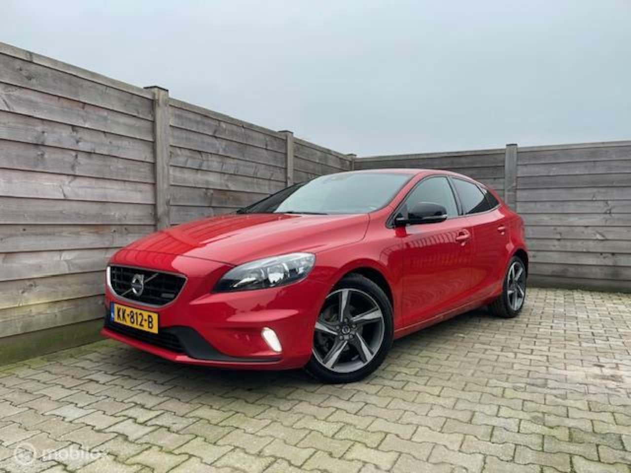 Volvo V40 - 1.6 T3 Summum R-Design 190PK - AutoWereld.nl