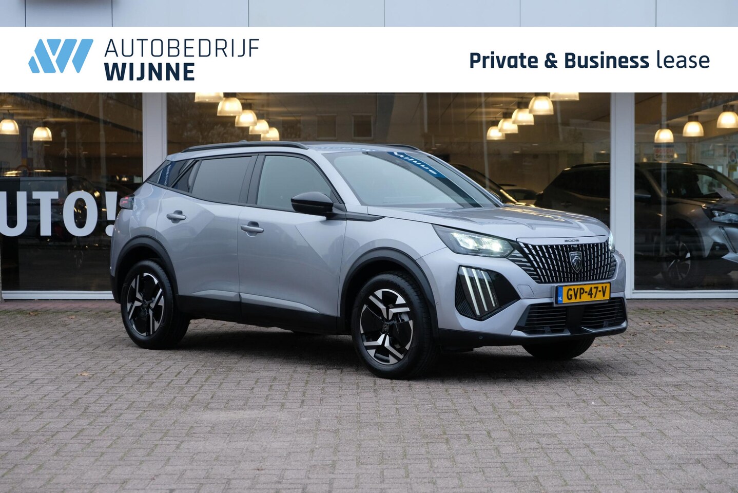 Peugeot 2008 - 1.2 PureTech 130pk EAT8 Allure | Climate | Adaptive Cruise | Camera | PDC | Stoelverwarmin - AutoWereld.nl