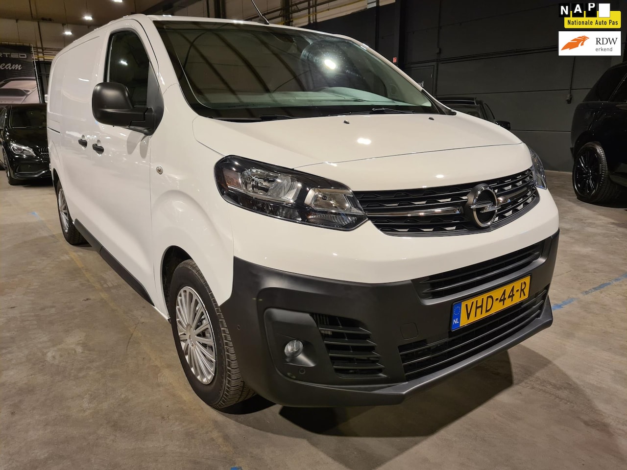 Opel Vivaro - 1.5 CDTI L2H1 Edition - 3 Zits - Airco - Navigatie - Cruise Control - Camera - Excl BTW - AutoWereld.nl