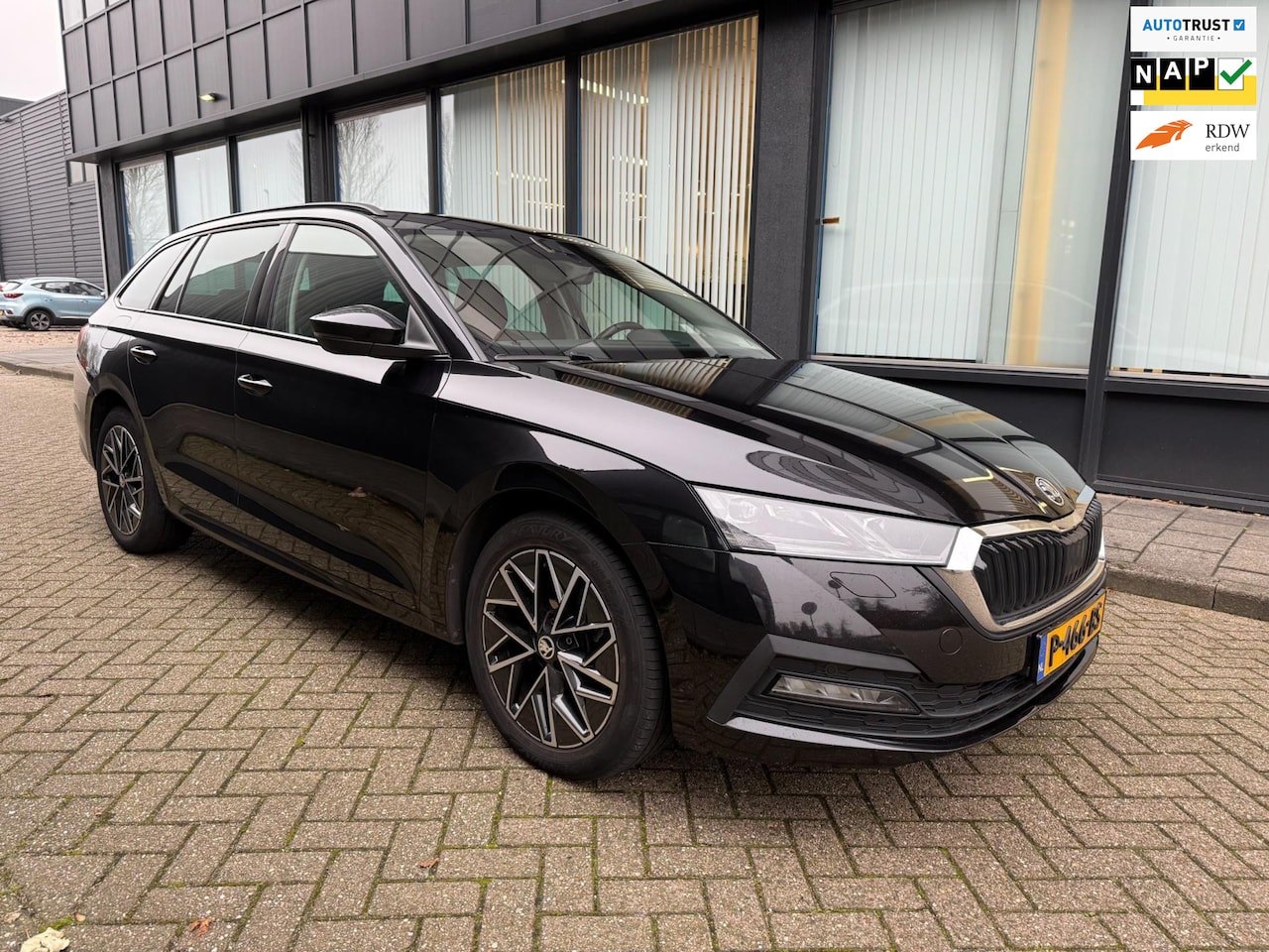 Skoda Octavia Combi - 2.0 TDI Greentech Style Business 2.0 TDI Greentech Style Business - AutoWereld.nl