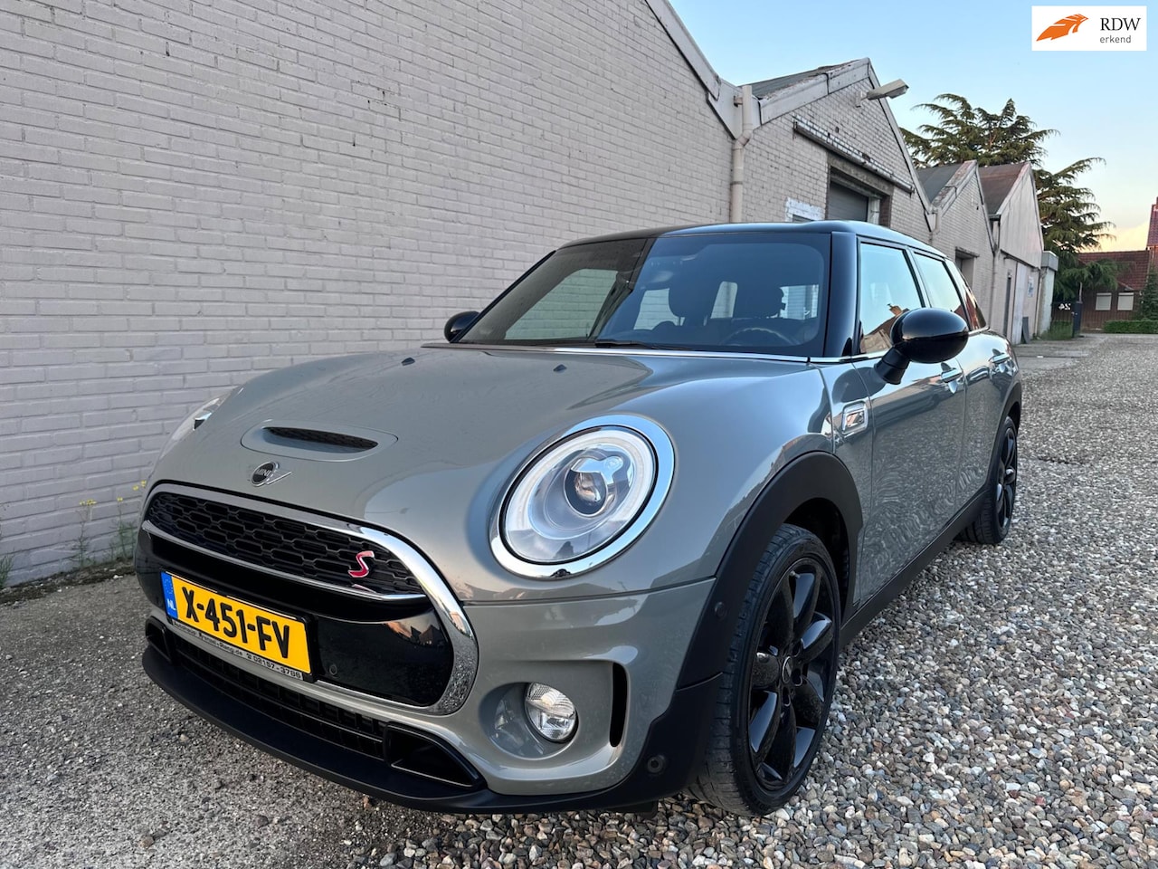 MINI Clubman - 2.0 Cooper S Chili Serious Business Mini 2.0 Cooper S Chili Serious Business - AutoWereld.nl