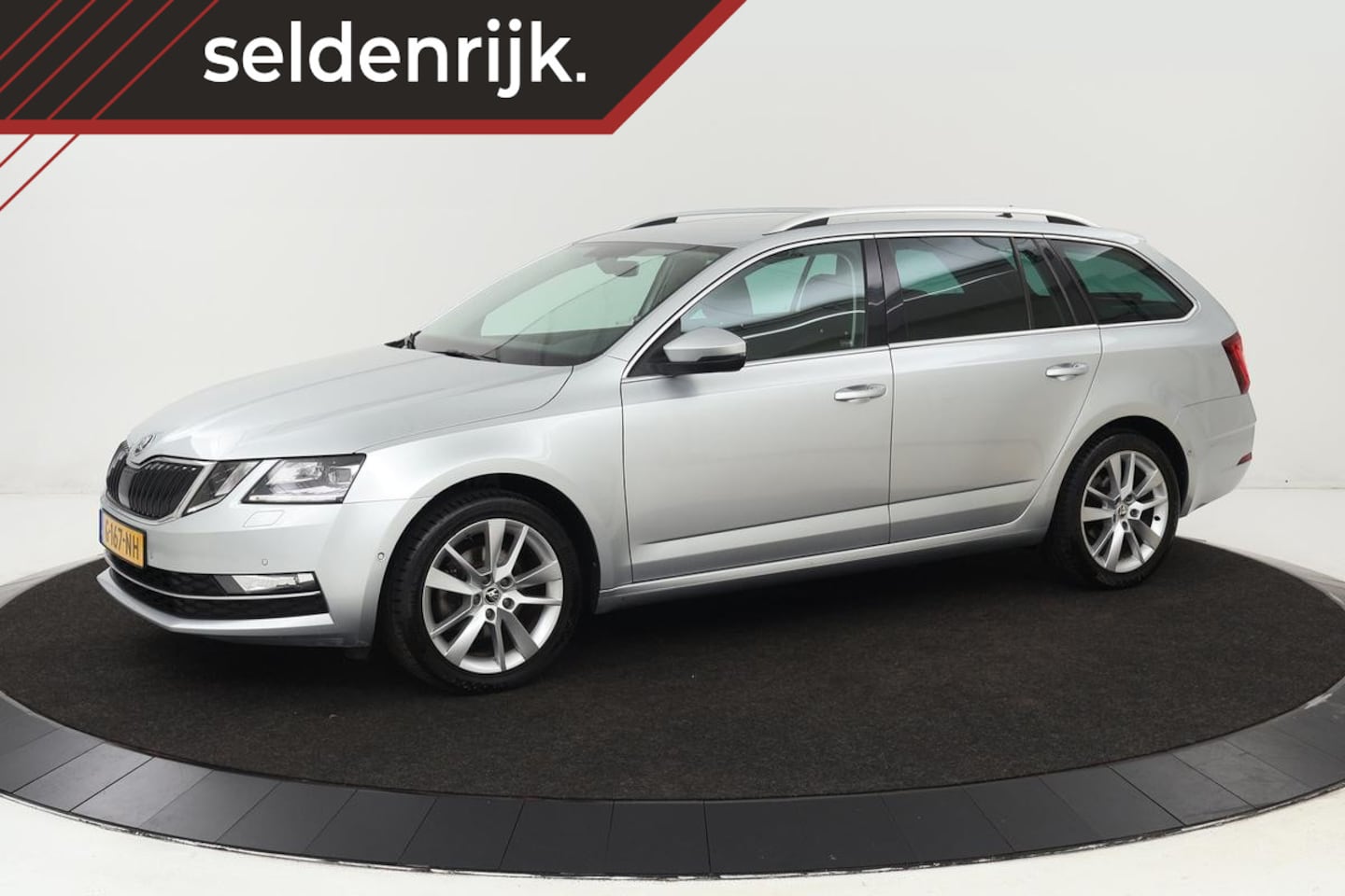 Skoda Octavia - 1.5 TSI Business Edition Plus | Trekhaak | Stoelverwarming | Camera | Carplay | Canton Sou - AutoWereld.nl