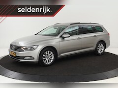 Volkswagen Passat Variant - 1.4 TSI Comfortline | Panoramadak | Adaptive cruise | Trekhaak | Navigatie | Camera | Clim