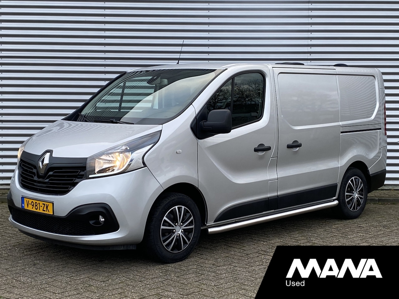 Renault Trafic - 1.6 dCi T27 L1H1 Comfort Energy 126PK Sidebars 2X schuif Trekhaak Stoelverwarming Cruise - AutoWereld.nl