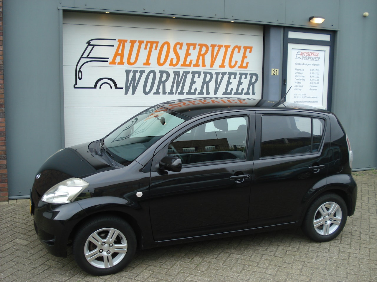 Daihatsu Sirion 2 - 1.0-12V Premium 103.000km NAP - AutoWereld.nl