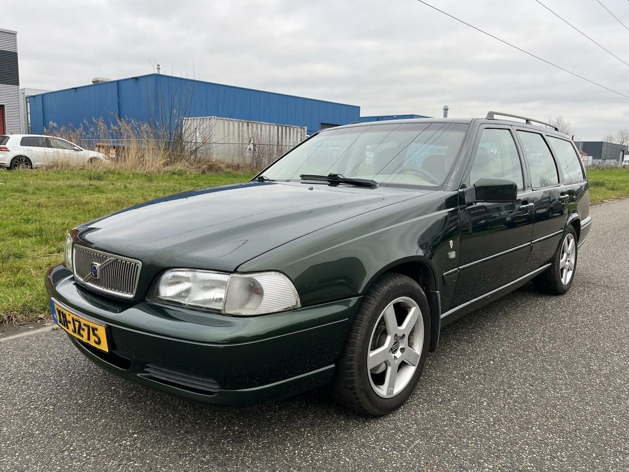 Volvo V70 - 2.5 Comfort-Line 2.5 Comfort-Line - AutoWereld.nl