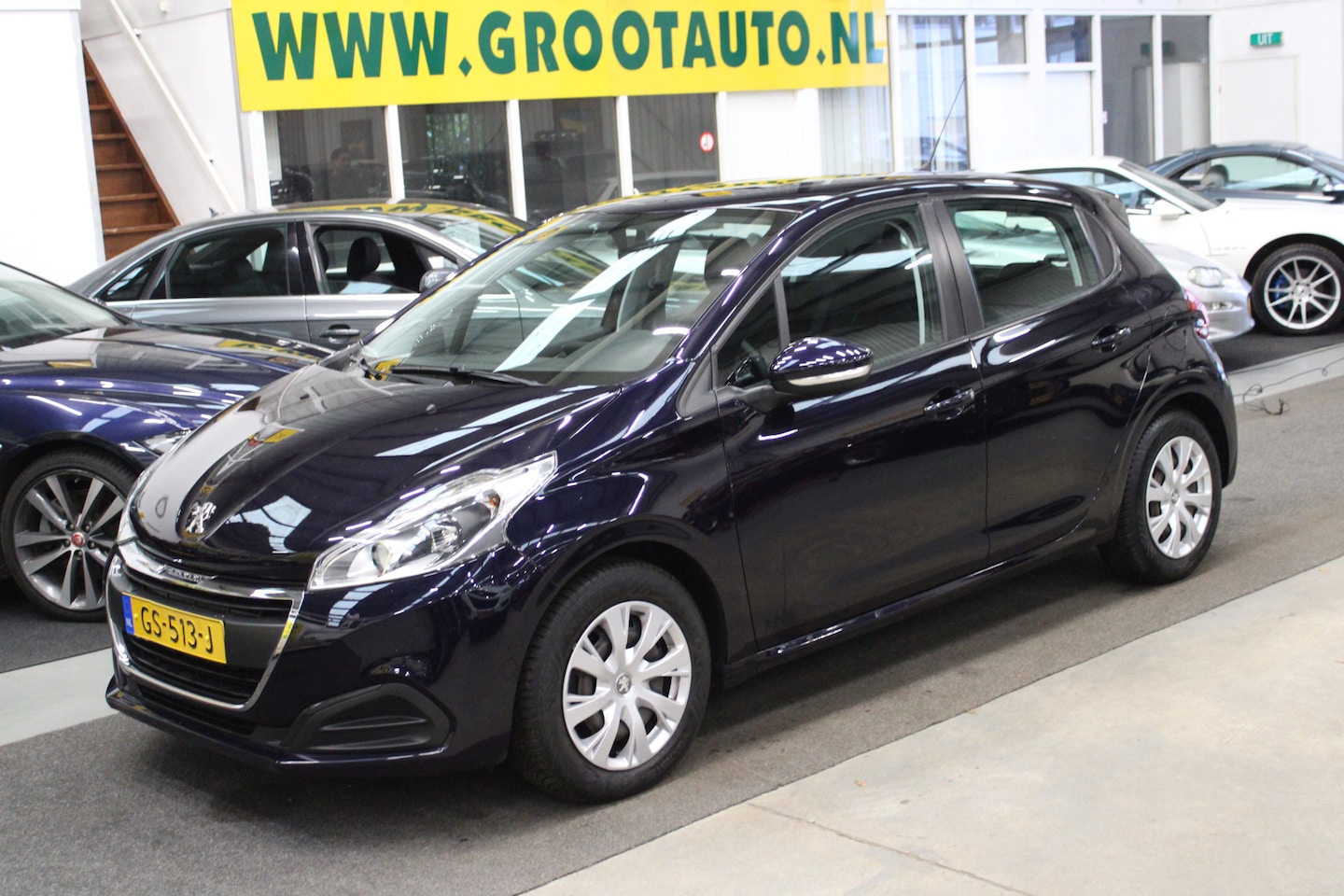 Peugeot 208 - 1.2 PureTech Active Airco, Cruise control, Stuurbekrachtiging, Trekhaak - AutoWereld.nl