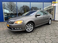 Volkswagen Passat - 1.4 TSI Comfortline BlueMotion Navi - LMV - PDC