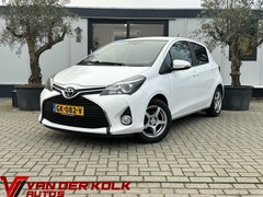 Toyota Yaris - 1.0 VVT-i Aspiration Navi Camera Lichtmetaal