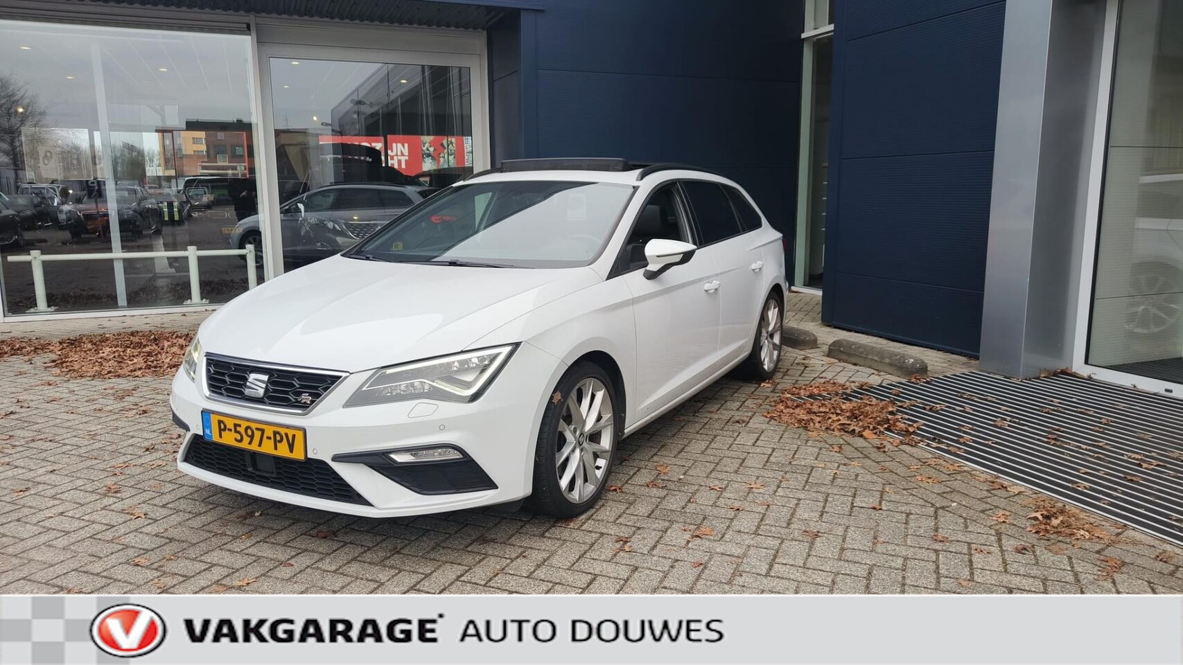 Seat Leon ST - 1.8 TSI FR Business Intense | Automaat | Pano | Leder-Alcantara - AutoWereld.nl