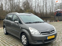 Toyota Corolla Verso - 1.8 VVT-i Terra Automaat 7personen airco cruis control navigatie achteruit camera