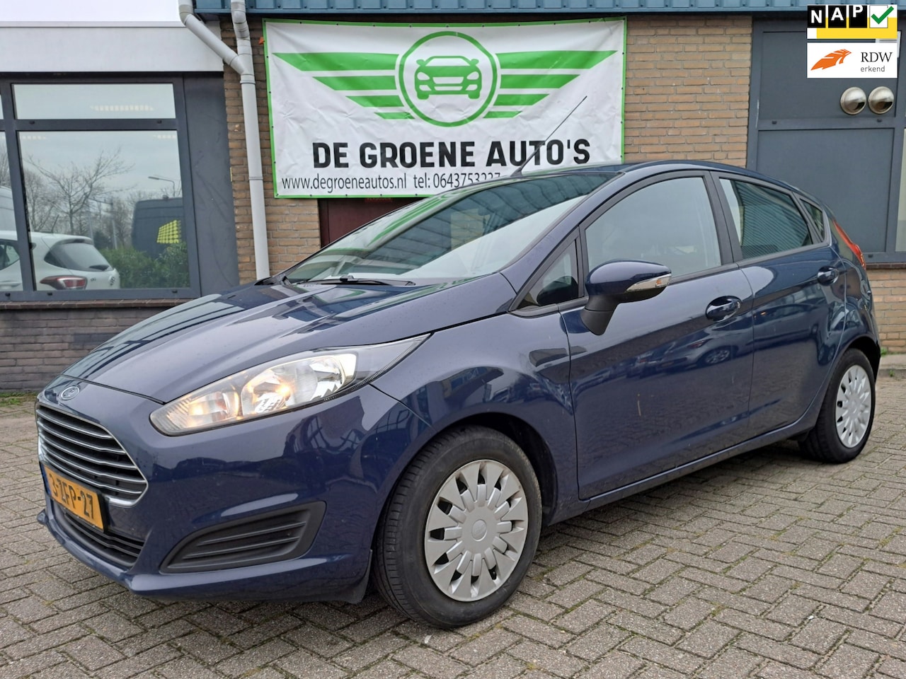 Ford Fiesta - 1.6 TDCi Style | Airco | Carplay | Trekhaak - AutoWereld.nl