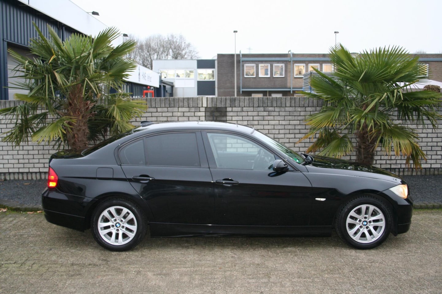 BMW 3-serie - 320 i 320i