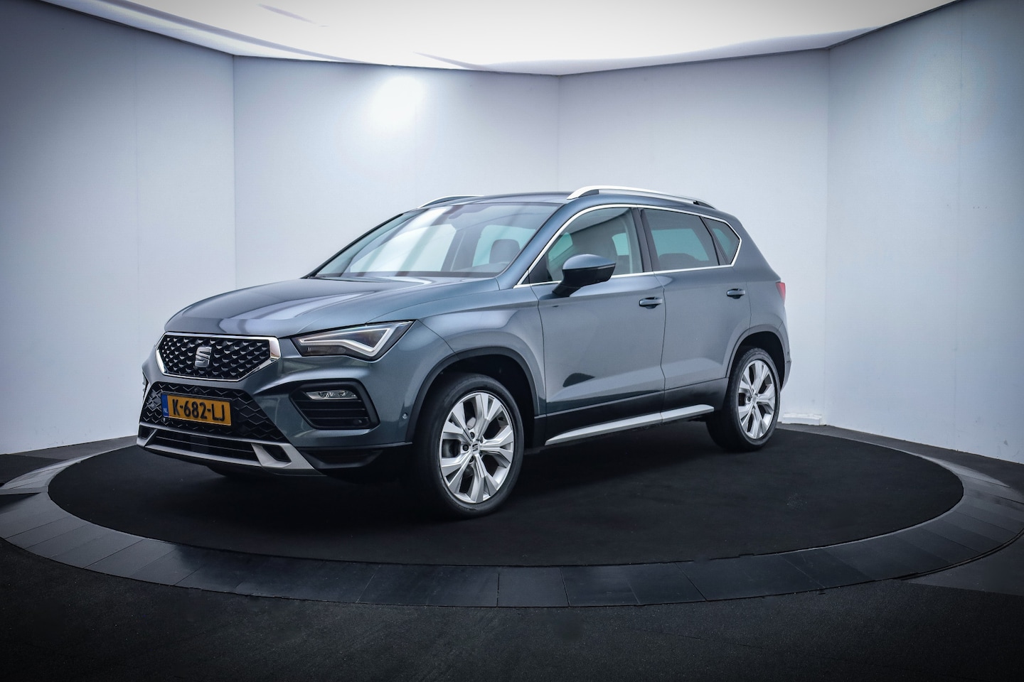 Seat Ateca - 1.5TSI DSG Xperience Intense 1e EIG! FULL LED/VIRTUAL/360 CAM/CARPLAY/KEYLESS/NAVI/ELEK KL - AutoWereld.nl