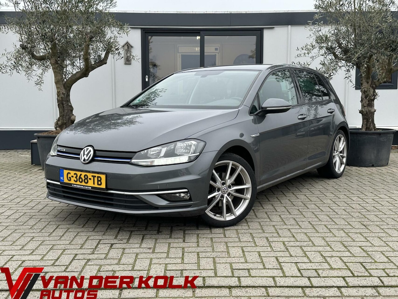 Volkswagen Golf - 1.5 TSI Comfortline Adaptive Cruise Navi Carplay Climate - AutoWereld.nl