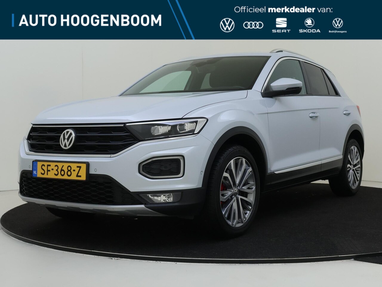 Volkswagen T-Roc - 1.5 TSI Sport | Achteruitrijcamera | Dodehoek detectie | Navigatie | Parkeerassistent | Ca - AutoWereld.nl