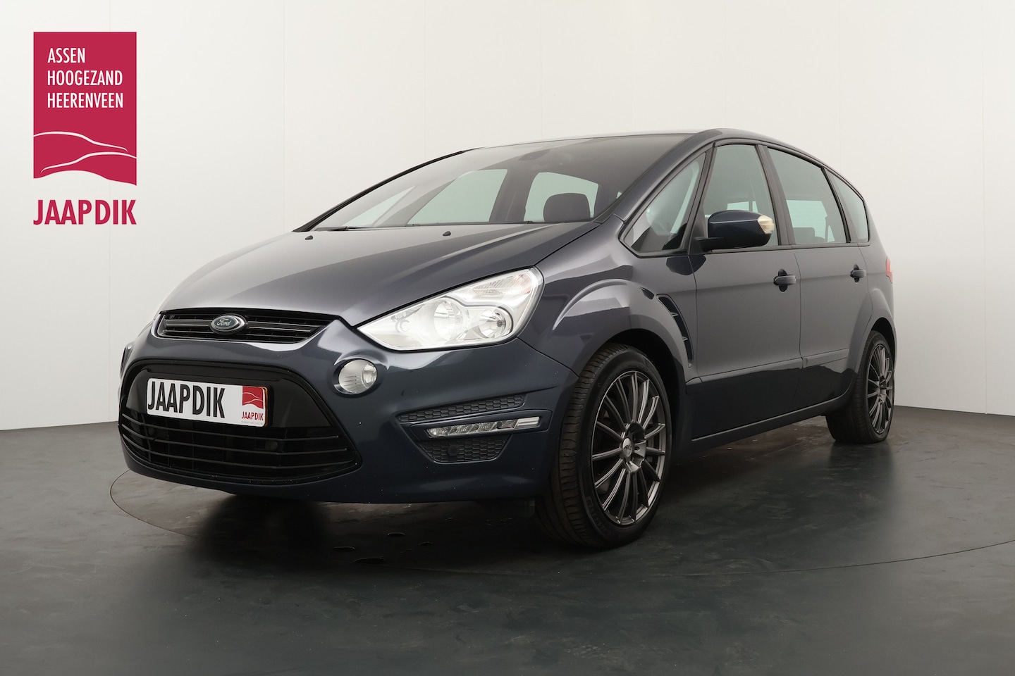 Ford S-Max - 2.0 SCTi Titanium . Automaat 240PK! | Clima | Navi | Cruise | Lichtmetaal | Half leer | Pa - AutoWereld.nl