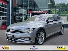 Volkswagen Passat Variant - 2.0 TDI Elegance Business R LEDER/TREKHAAK/HUD/CAMERA/IQ-LIGHTS