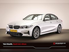 BMW 3-serie - 320i Executive Edition | PARKING / SPORT LINE- PACK | HALF LEDER | CAMERA